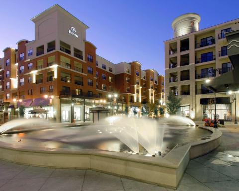 Hilton Promenade Branson Landing - Housity