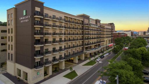 Embassy Suites By Hilton Grand Rapids Downtown - Housity