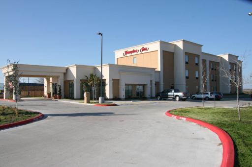 Hampton Inn La Grange - Housity