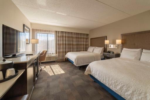 Hampton Inn Carlstadt At The Meadowlands - Housity