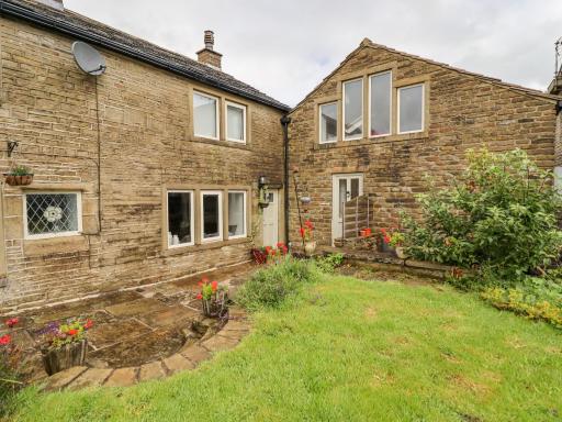 Ash Tree Barn - Housity