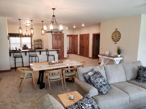 Alpine Escape - Housity