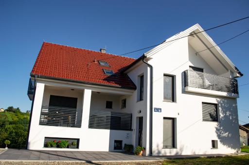 Kraljeva hiža - Apartmani i sobe Kralj - Housity