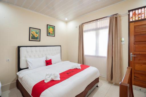 Reddoorz Syariah near tirtasari sonsang dan banto royo - Housity