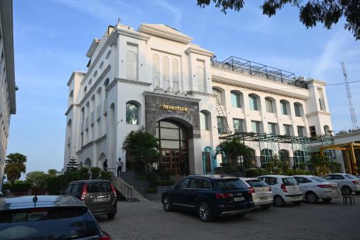 Deventure Hotel, Karnal - Housity