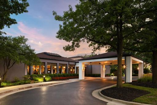 Courtyard Cincinnati Blue Ash - Housity