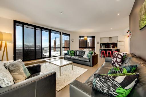 St Falls Penthouse West 401 - Housity