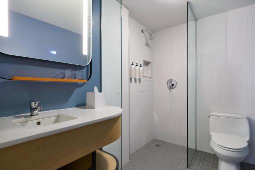 Delta Hotels by Marriott New York Times Square - Housity