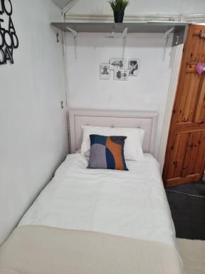 Comfortable Single Room - Housity