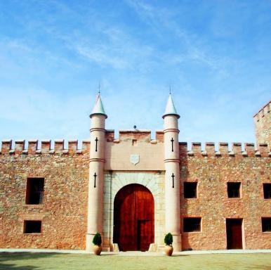 MASÍA de SAN JUAN CASA NÚMERO 15 en Castillo con piscina, Aire Acondicionado y terraza privada - Housity