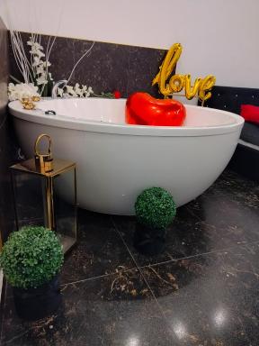 Apartament Złoty z Jacuzzi - Hizvo