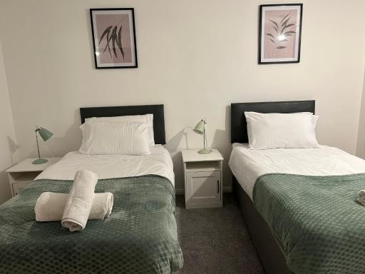 Spacious Comfortable 4 Bedroom House - Housity