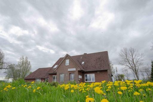 Hotel Pension Schienfatt am Dornumersieler Tief - Housity