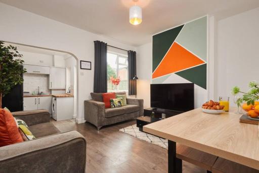 Haw Hill House - modern 4 bed - Housity