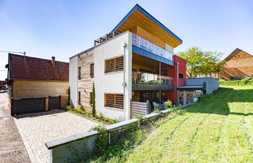 La Maison Devant La Prairie de 4 à 40 personnes - Housity