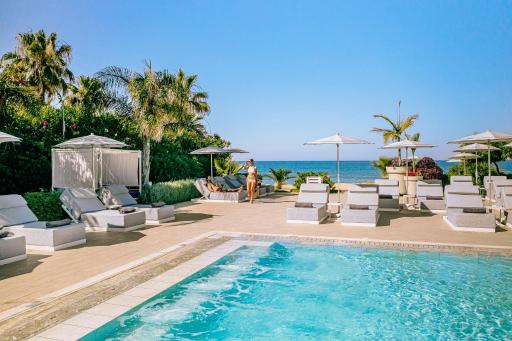 Ivi Mare - Designed for Adults by Louis Hotels - Housity
