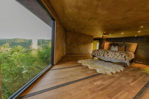LX21: 360 Ocean View - Housity