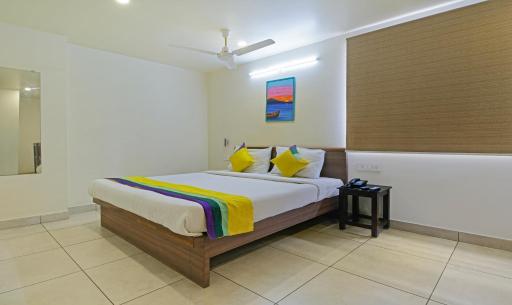 Itsy Hotels N Square - Housity