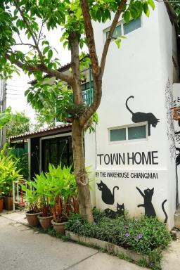 Town Home by The Warehouse Chiang Mai - Housity