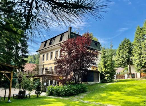 Penzion Kokorin Forest Villa - Housity
