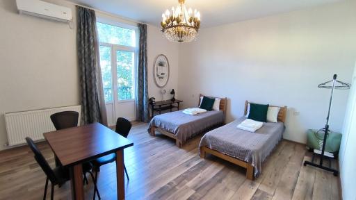 Piano Foyer Apartments at City Center - Housity