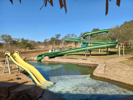 Umziki Chalets - Housity