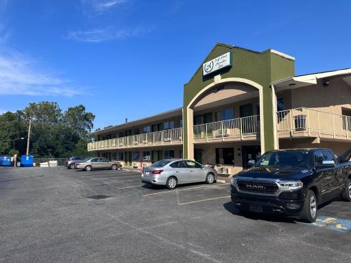 High Point Arcadia Inn - Housity
