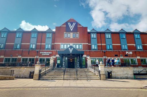 Village Hotel Cardiff - Housity