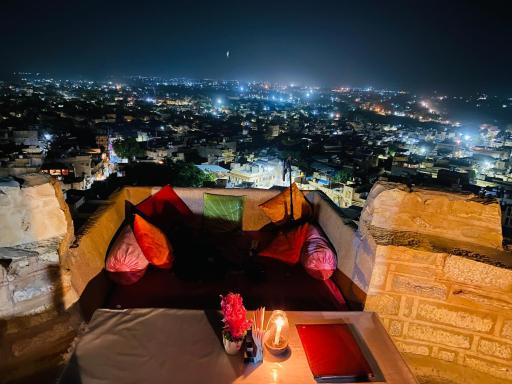 Hotel Lotus Haveli - Housity