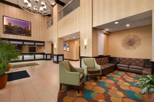 Days Inn by Wyndham Baltimore Inner Harbor - Housity