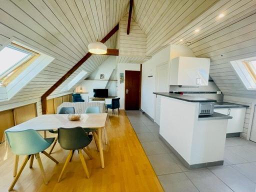 Appartement T3 66m² lumineux, bien équipé, proche centre et plages, stationnement proche - FR-1-478-221 - Hizvo