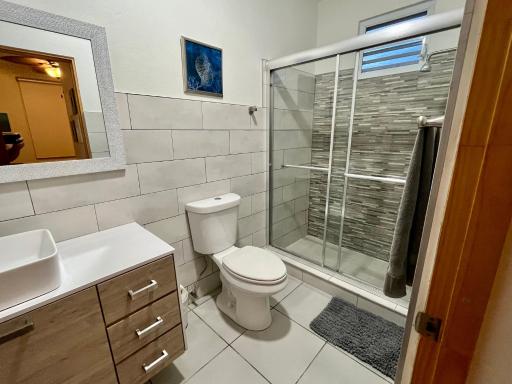 Walk to the Beach 2Min, Cozy, Boutique, Pool, Palmeras Del Mar Isabela - Housity