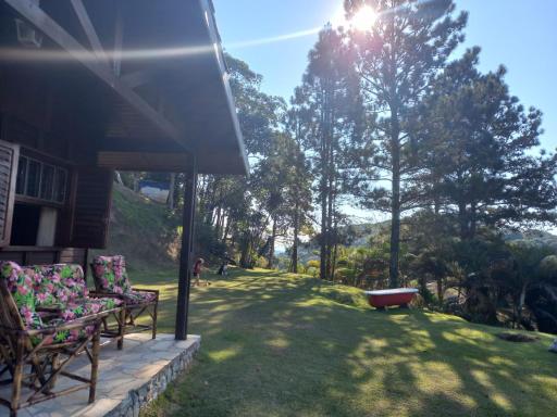 Chalé Ipê Amarelo - Housity