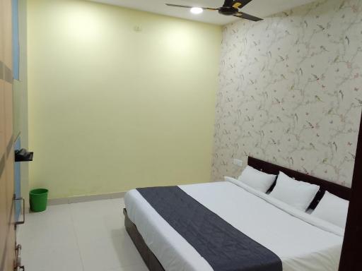 Hotel nanak - Housity