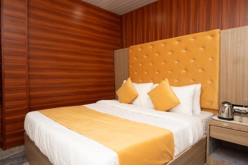 Hotel Priceless Suite Bombay Exhibition Centre Goregaon - Housity