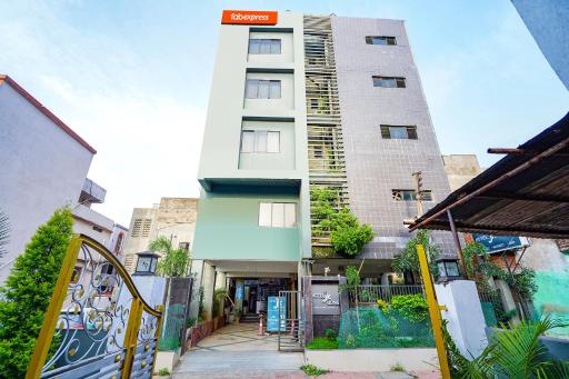 FabExpress JK Lions - Housity