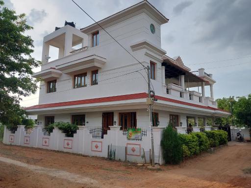 Shri Sai Baba Homestay - EB Colony - Trichy - Housity