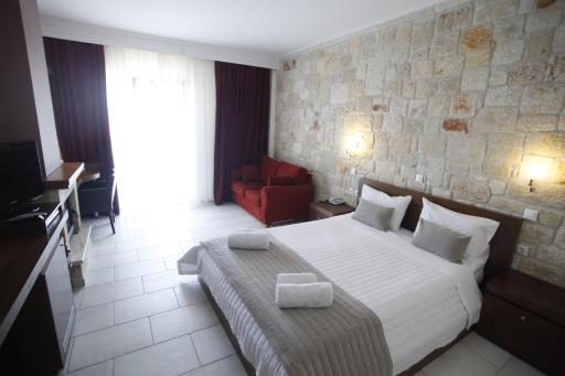 Nostos Hotel - Housity
