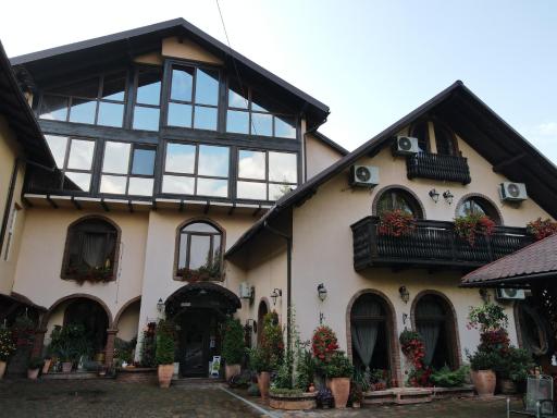 Iris Bucovina - Housity