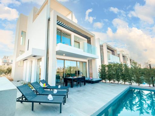 Azure Seaview - Amethyst Villa - Housity