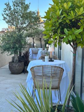 Hotel Avenida - Housity