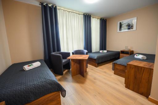 Pokoje Gościnne MODR - Housity