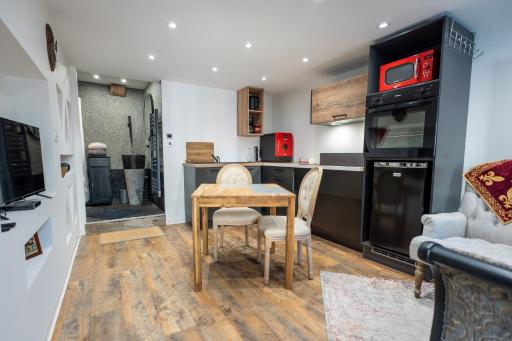 Appartement des chevaliers - Designed by C.M - Housity