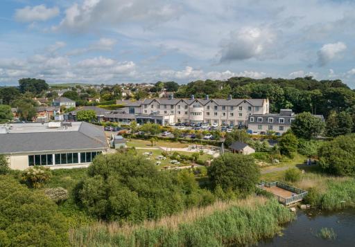 Arklow Bay Hotel - Housity