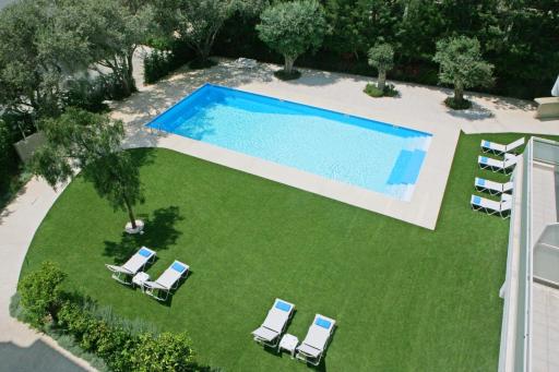 Corina Suites & Apartments - Hizvo