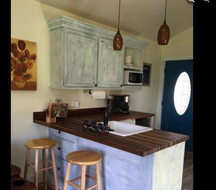Sam’s Cottage on the Greens - Housity