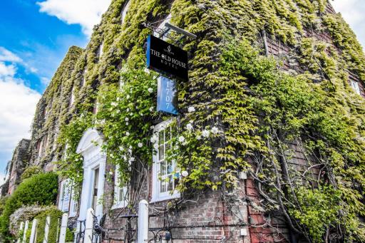 Quob Park Old House Hotel & Spa - Housity
