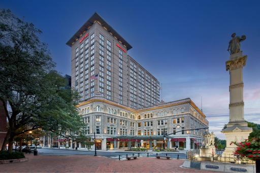 Lancaster Marriott at Penn Square - Housity