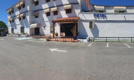 HOTEL RURAL PUERTA DE PLASENCIA - Housity