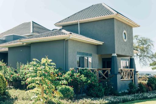 The Kraal - Housity